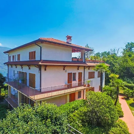 Διαμέρισμα Eden Rock *